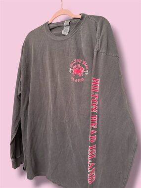 Gray Long-Sleeve Graphic Tee